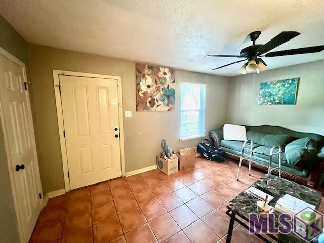 7125 Ruston Drive Baker, LA 70714 - Photo 2 of 18 Living