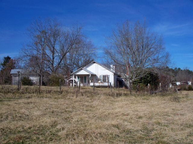 1352 Davis Road Eastanollee, GA 30538 - Photo 5 of 36