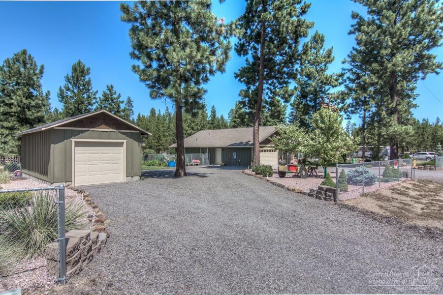 16072 Dick Road La Pine, OR 97739 - Photo 1 of 25 Primary Photo
