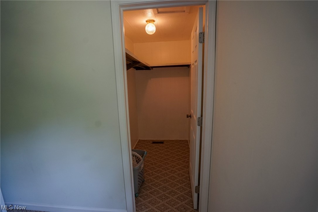 4755 Hunt Road Hopewell, OH 43746 - Photo 20 of 33