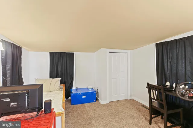 $385,000 | 102 Woodsboro Creagerstown Road, Woodsboro, MD 21798