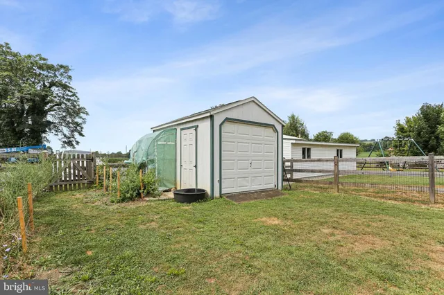 $385,000 | 102 Woodsboro Creagerstown Road, Woodsboro, MD 21798