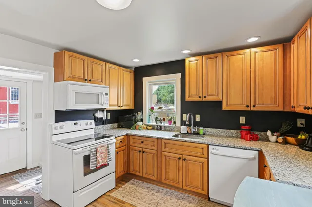 $385,000 | 102 Woodsboro Creagerstown Road, Woodsboro, MD 21798