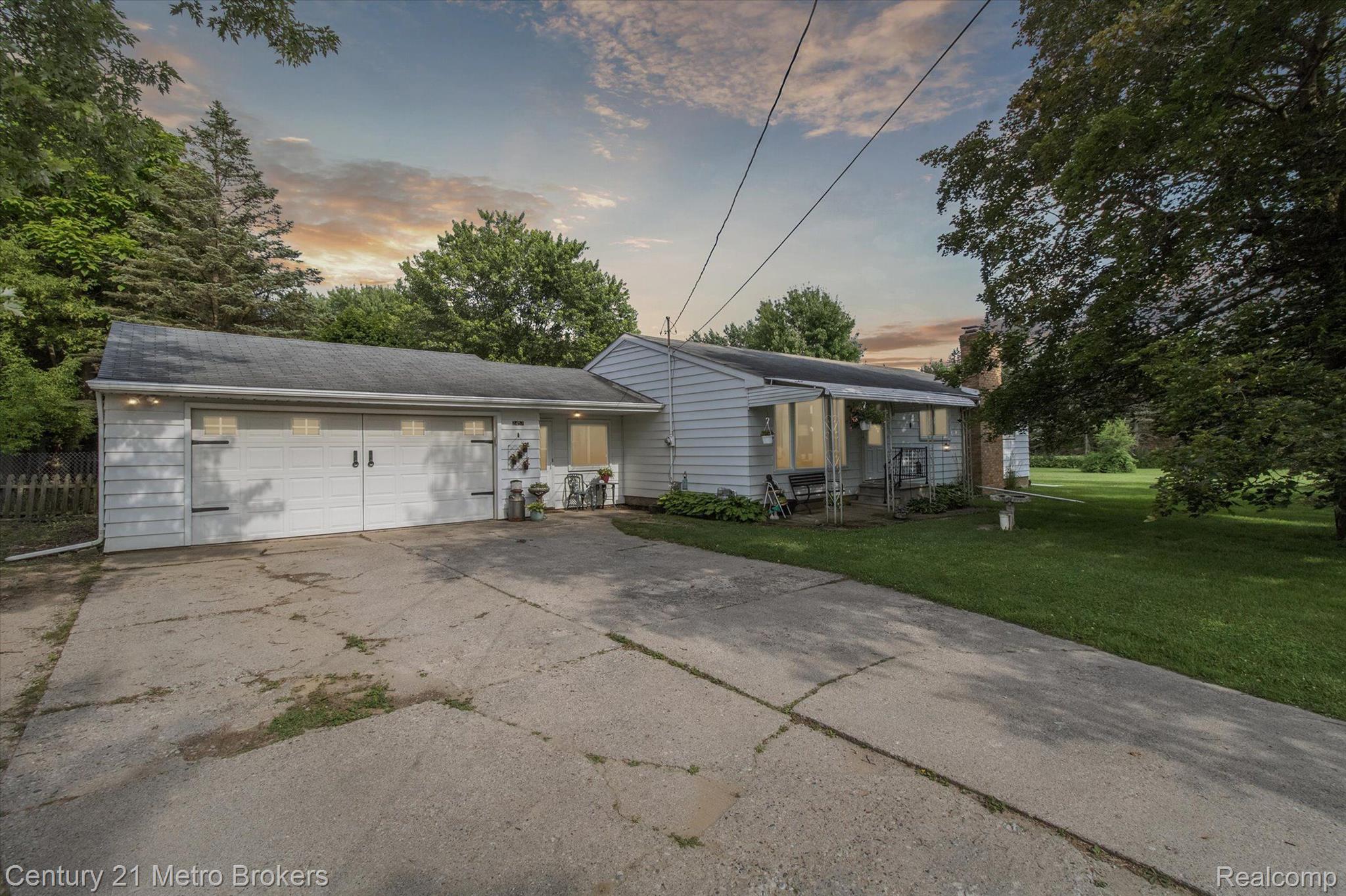 2457 South Vassar Road Davison, MI 48423 - Photo 1 of 41 Gallery Image 1