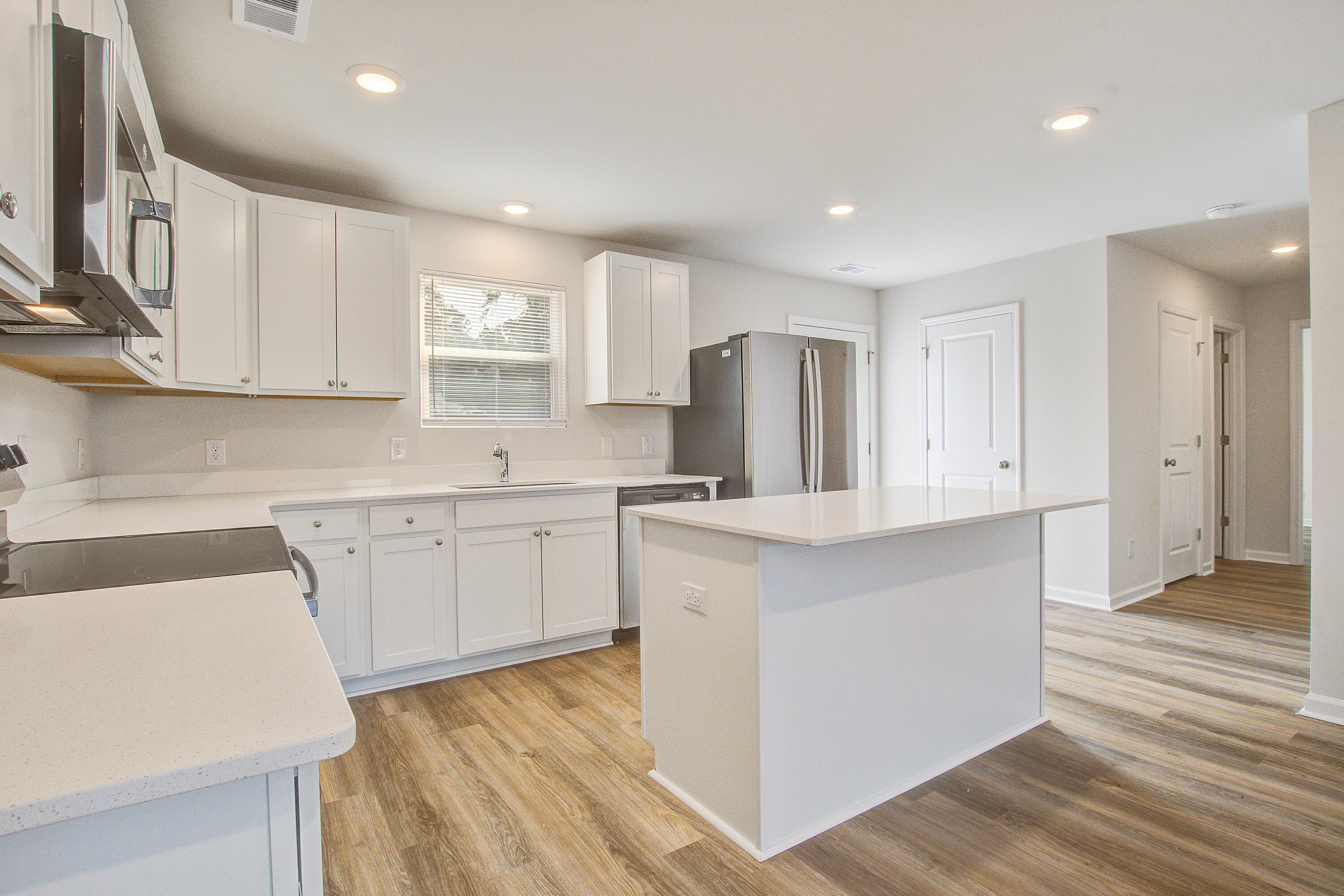 4111 Rising Tide Drive Summerville, SC 29485 - Photo 6 of 27 4111 (8)