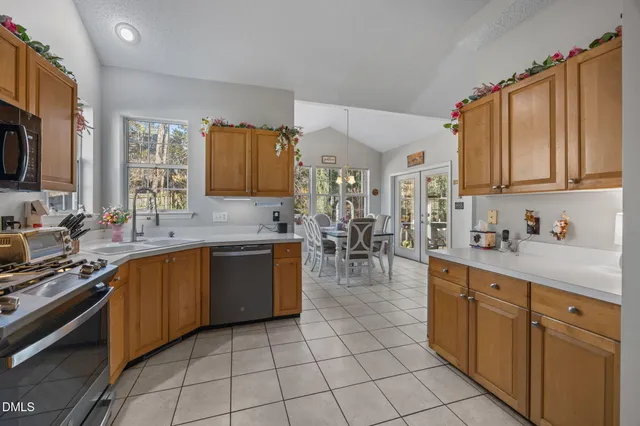 $589,900 | 208 Trailview Drive, Cary, NC 27513