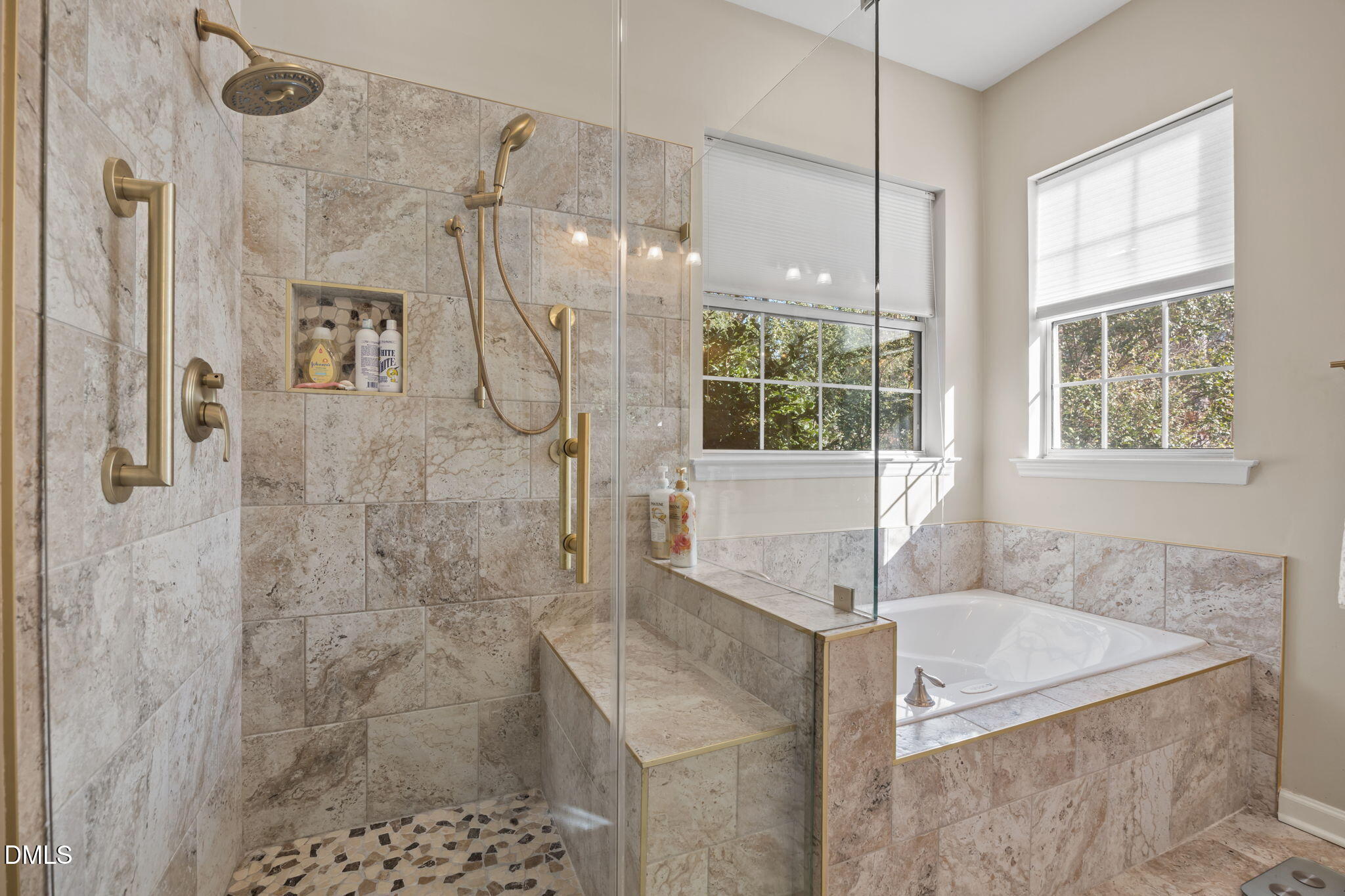 208 Trailview Drive Cary, NC 27513 - Photo 24 of 40 40-web-or-mls-IMG_4313