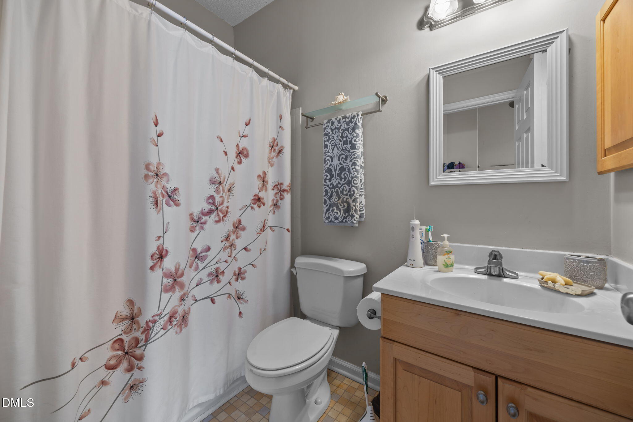 208 Trailview Drive Cary, NC 27513 - Photo 27 of 40 19-web-or-mls-IMG_4243