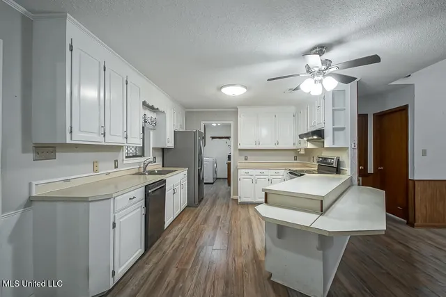 $339,900 | 1560 Bens Trail Northeast, Brookhaven, MS 39601