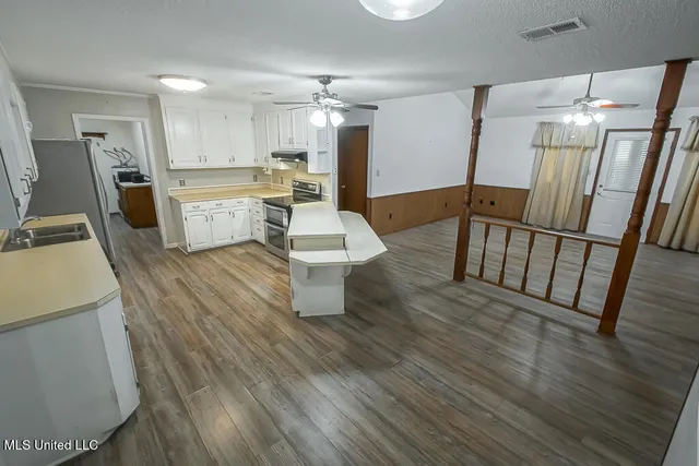 $339,900 | 1560 Bens Trail Northeast, Brookhaven, MS 39601