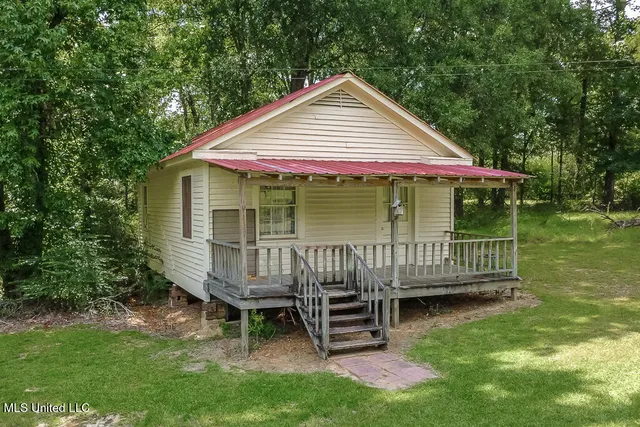 $339,900 | 1560 Bens Trail Northeast, Brookhaven, MS 39601