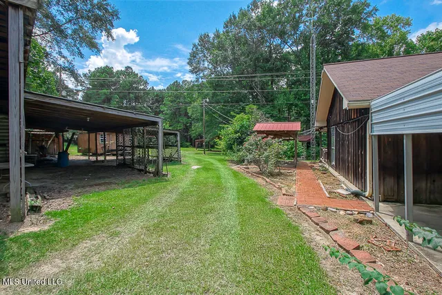 $339,900 | 1560 Bens Trail Northeast, Brookhaven, MS 39601