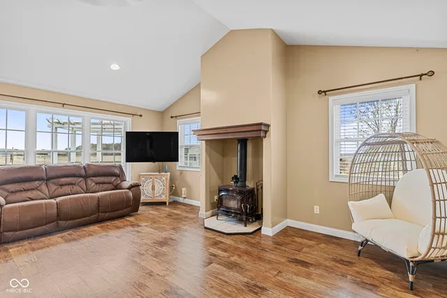 $339,900 | 6385 East County Road 1000 North, Butlerville, IN 47223