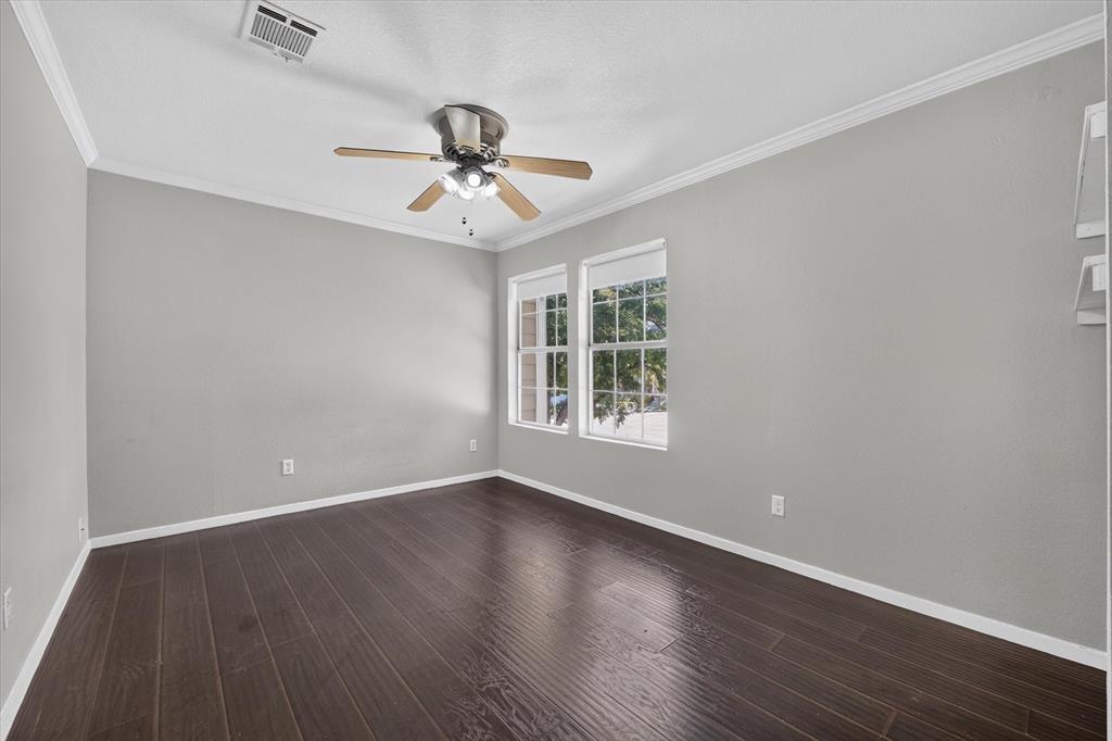 43 Abbey Road Euless, TX 76039 - Photo 18 of 32 Gallery Image 18