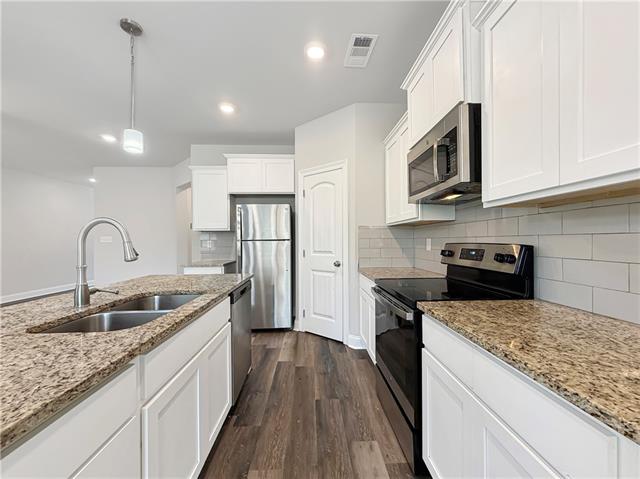 17149 Cherokee Trace Tickfaw, LA 70466 - Photo 3 of 13