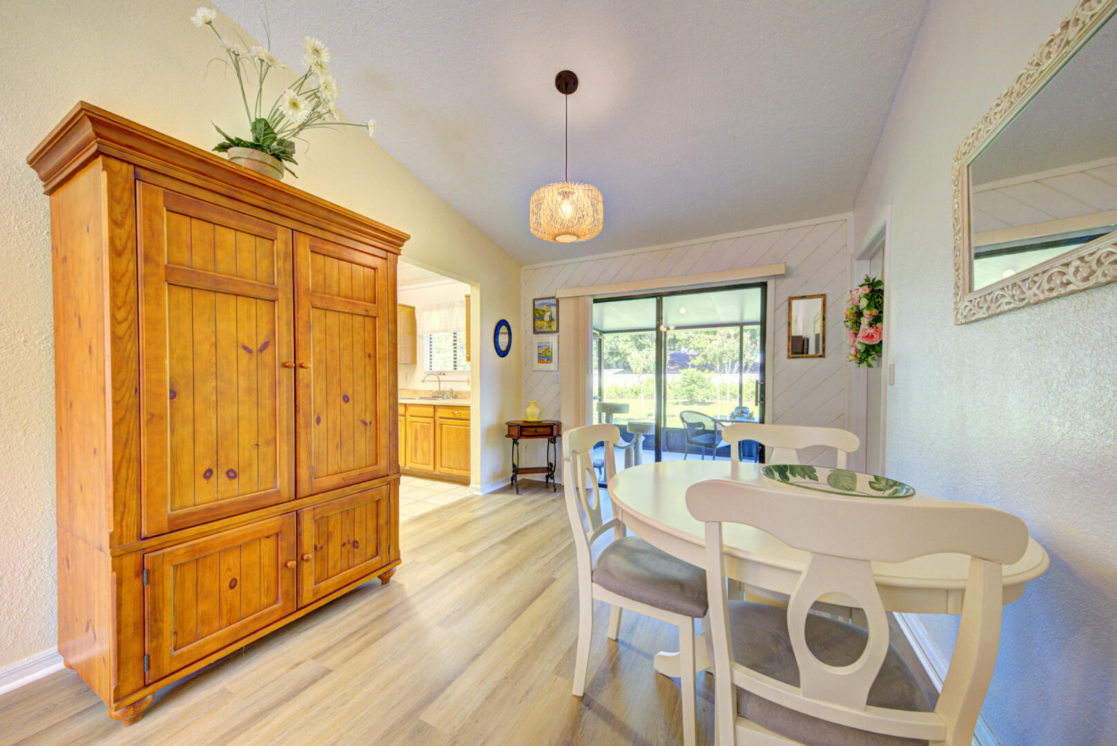 422 Avocado Road Northwest Palm Bay, FL 32907 - Photo 13 of 27 dining room