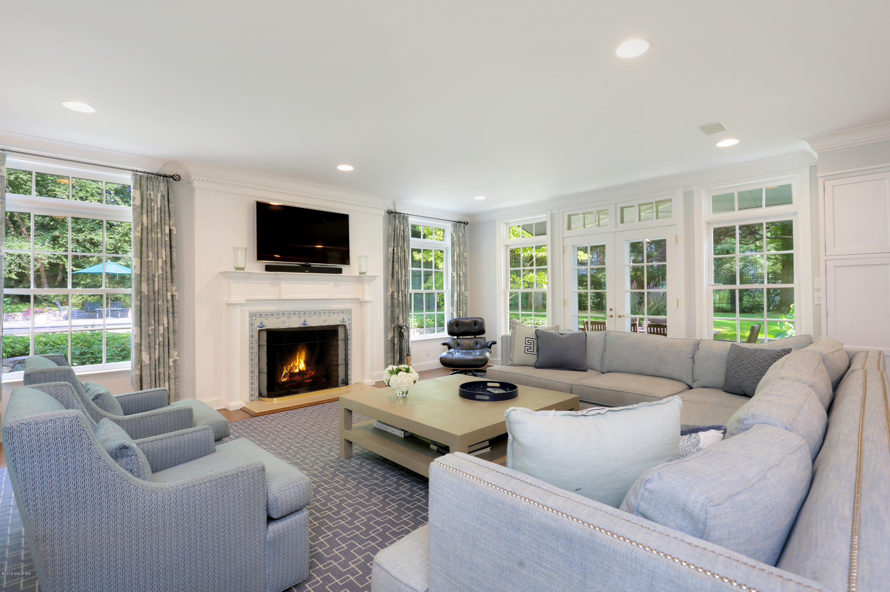 5 Parsonage Road Greenwich, CT 06830 - Photo 13 of 32 5 Parsonage Rd Greenwich CT-print-009-16