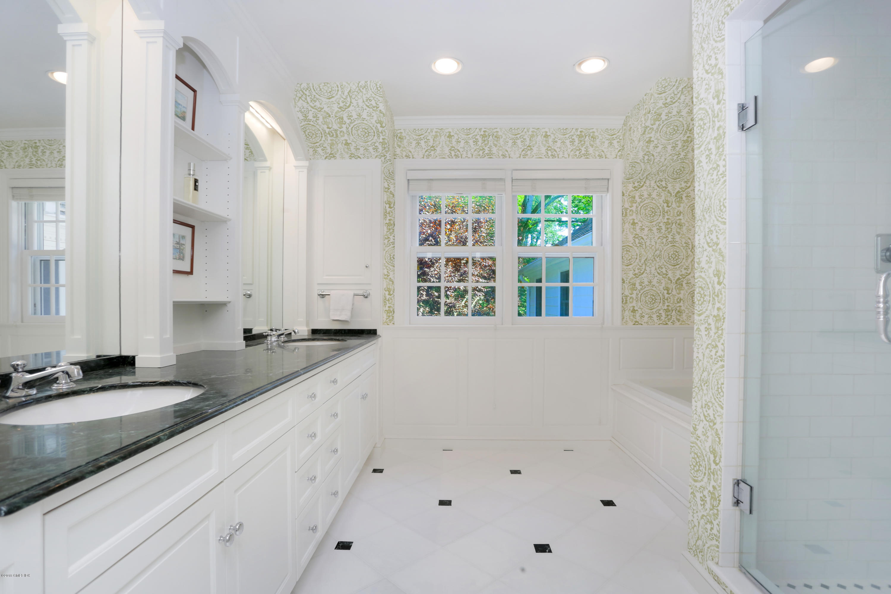 5 Parsonage Road Greenwich, CT 06830 - Photo 16 of 32 5 Parsonage Rd Greenwich CT-print-022-10