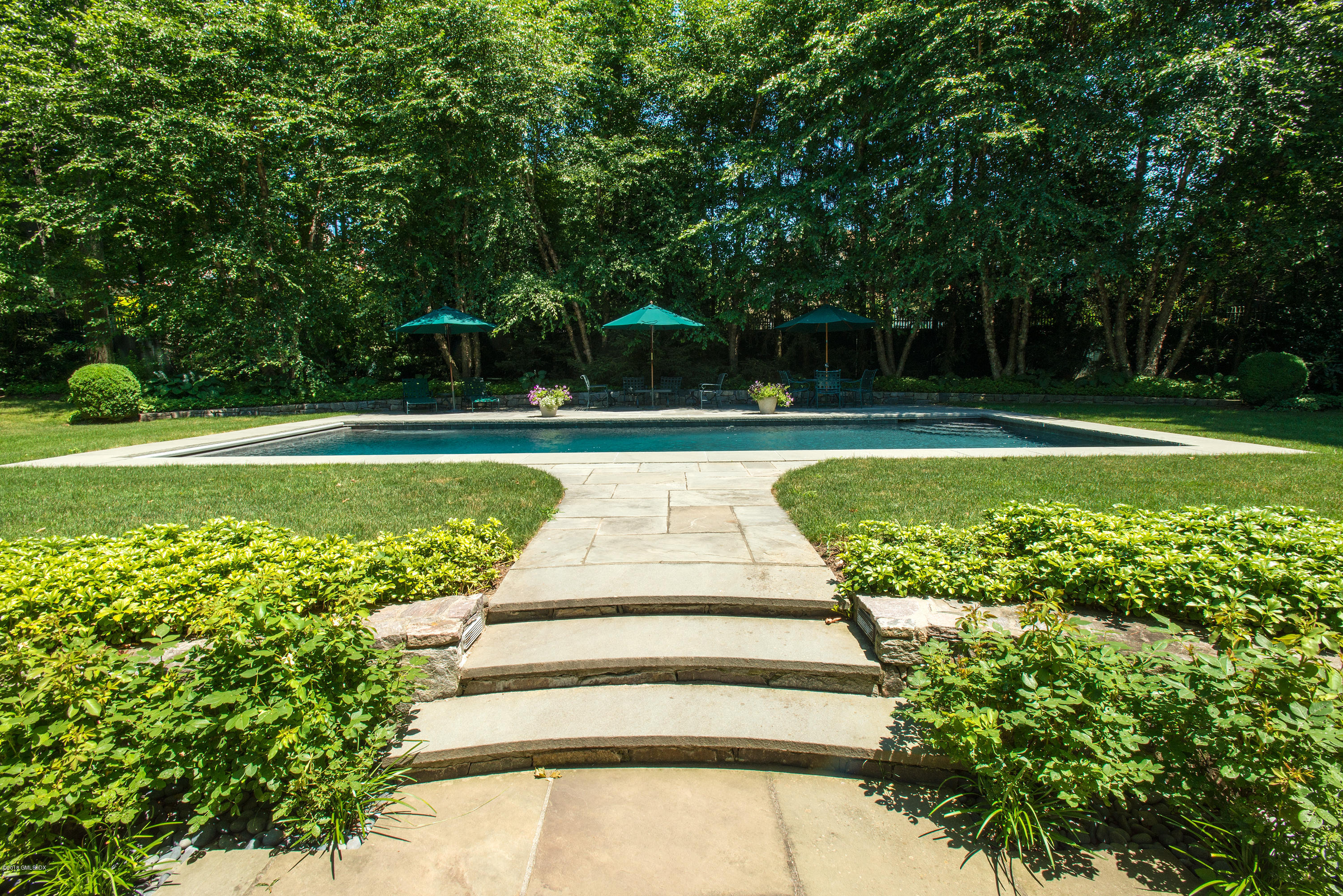 5 Parsonage Road Greenwich, CT 06830 - Photo 26 of 32 071018_D8E5679