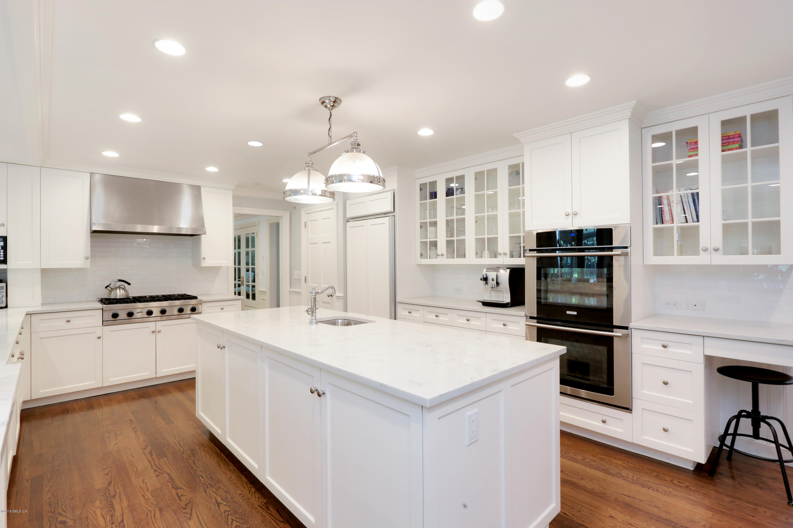 5 Parsonage Road Greenwich, CT 06830 - Photo 9 of 32 5 Parsonage Rd Greenwich CT-print-015-13