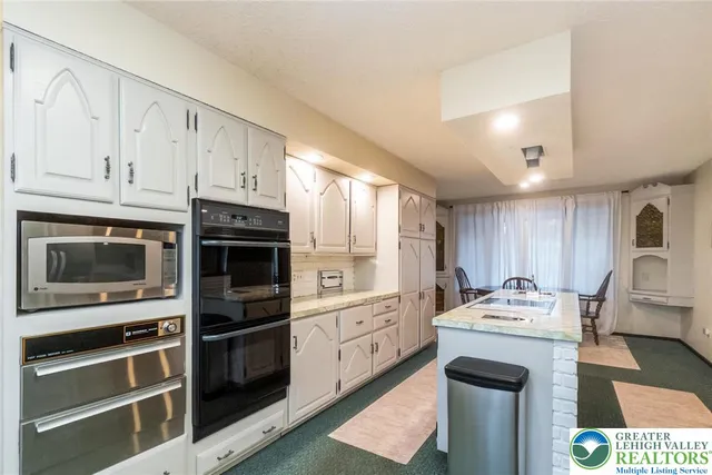 $495,000 | 322 Manor Lane East, Lehighton, PA 18235