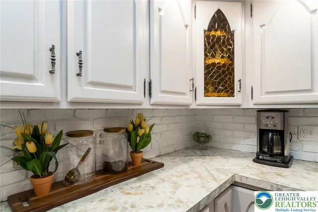 $495,000 | 322 Manor Lane East, Lehighton, PA 18235