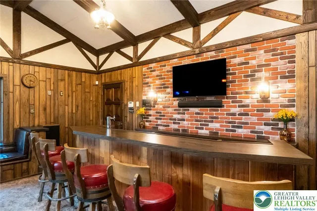 $495,000 | 322 Manor Lane East, Lehighton, PA 18235