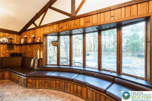 $495,000 | 322 Manor Lane East, Lehighton, PA 18235