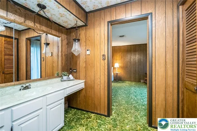 $495,000 | 322 Manor Lane East, Lehighton, PA 18235