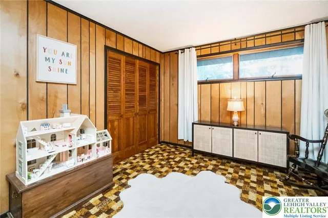 $495,000 | 322 Manor Lane East, Lehighton, PA 18235