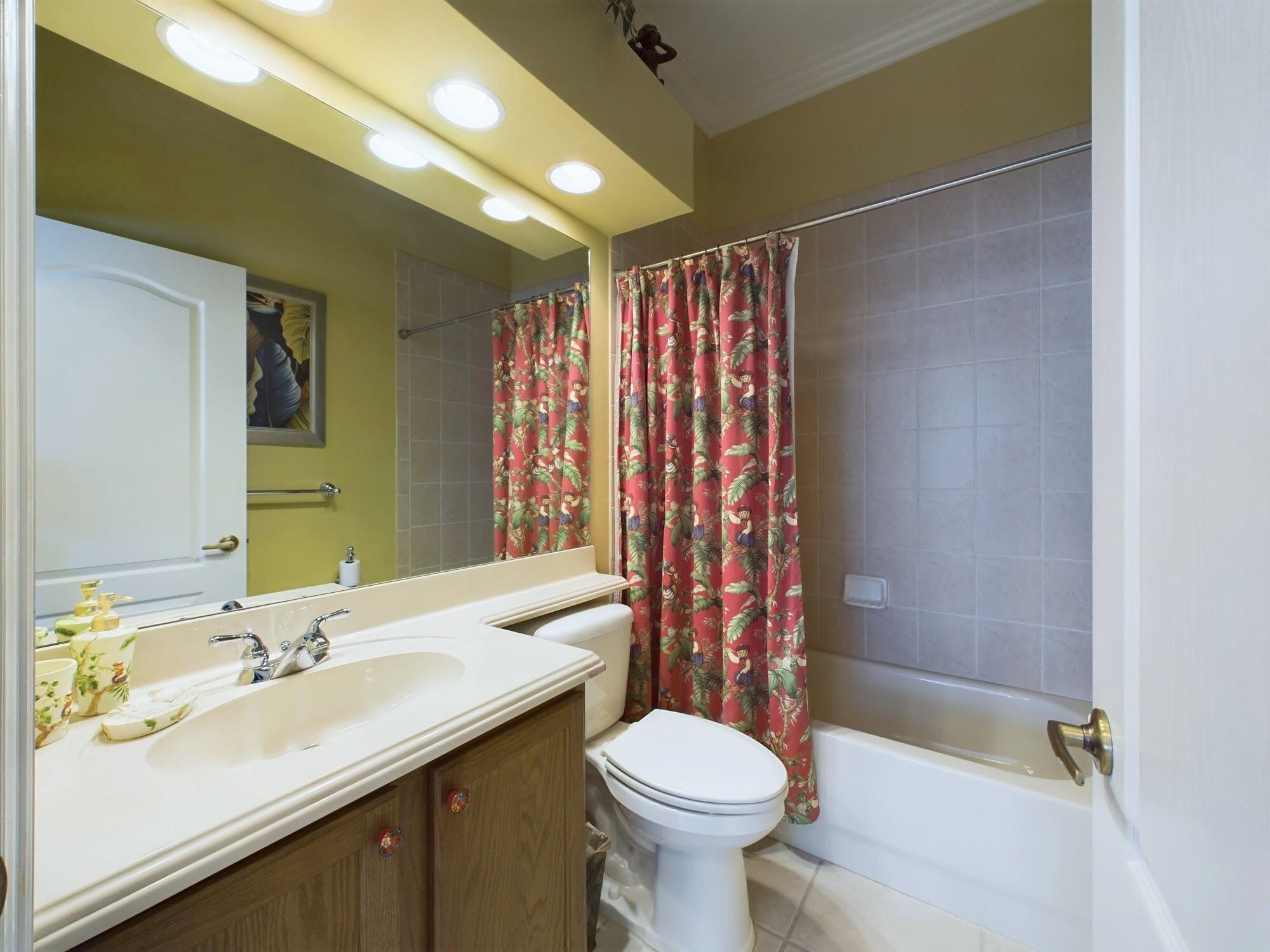 3529 Poseidon Way Indialantic, FL 32903 - Photo 38 of 60 Second Bathroom with Tub