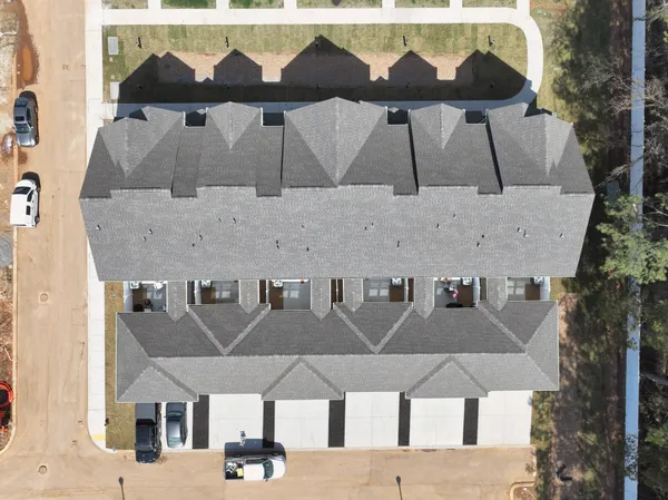 a view of entryway and hall