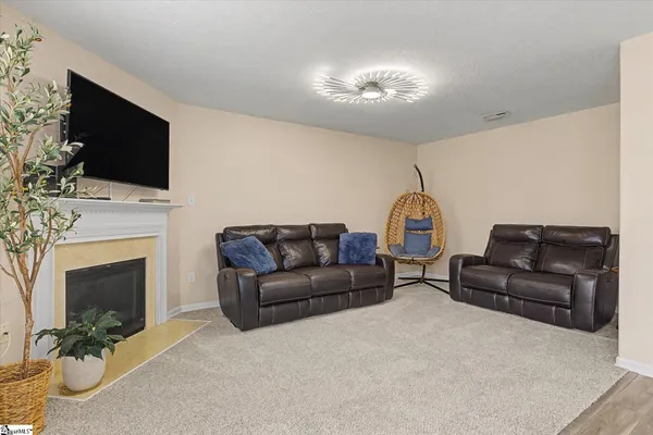 $390,000 | 987 Echo Ridge Drive, Duncan, SC 29334