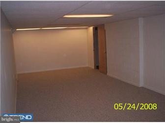 121 Antietam Road Cherry Hill, NJ 08034 - Photo 5 of 12 Family Room