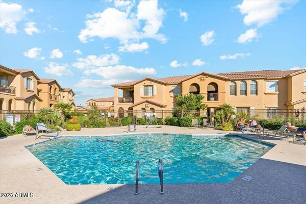 $414,900 | 10655 North 9th Street, Unit 113, Phoenix, AZ 85020
