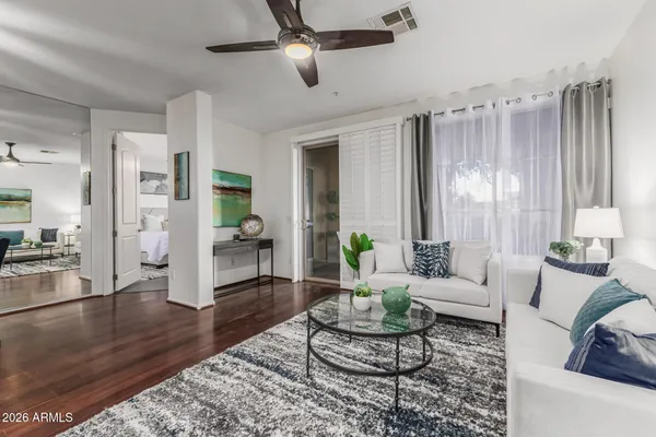 $414,900 | 10655 North 9th Street, Unit 113, Phoenix, AZ 85020