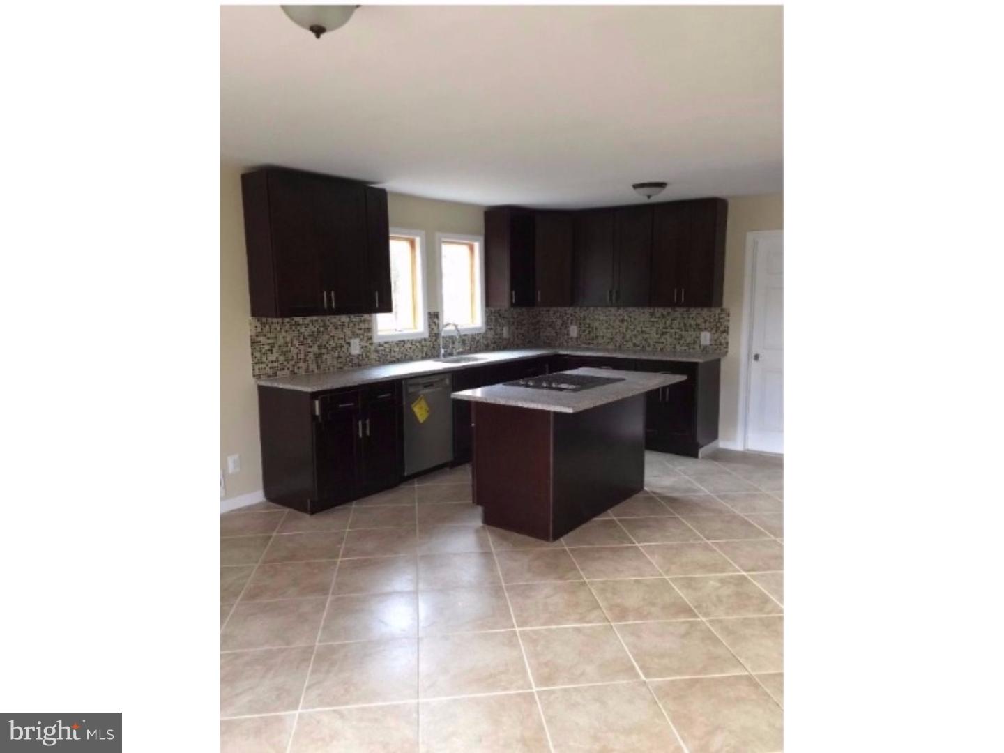 31 Brandon Road Pennington, NJ 08534 - Photo 4 of 17