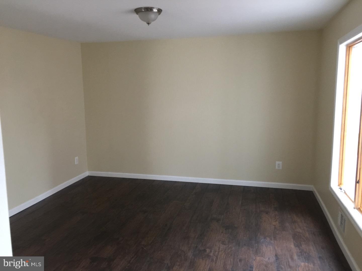 31 Brandon Road Pennington, NJ 08534 - Photo 8 of 17