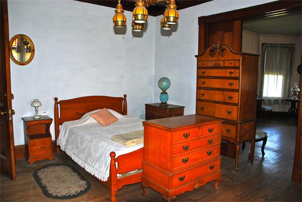 59 Maple Street Northampton, MA 01062 - Photo 11 of 23 Gallery Image 11