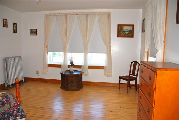 59 Maple Street Northampton, MA 01062 - Photo 16 of 23 Gallery Image 16