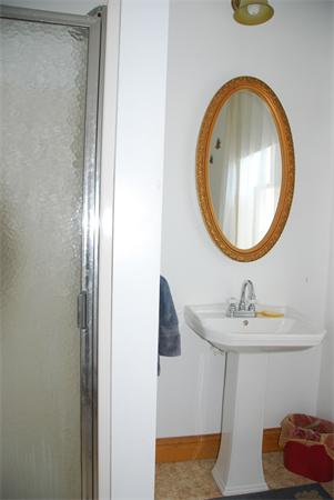 59 Maple Street Northampton, MA 01062 - Photo 17 of 23 Gallery Image 17