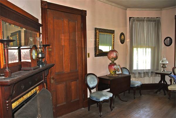 59 Maple Street Northampton, MA 01062 - Photo 7 of 23 Gallery Image 7