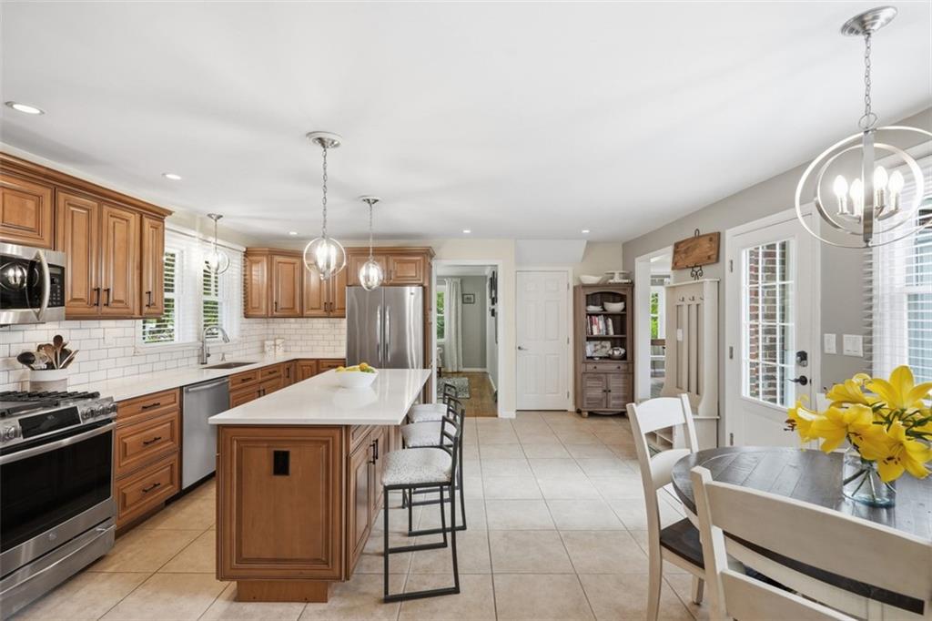 836 Old Thorn Run Road Coraopolis, PA 15108 - Photo 11 of 50