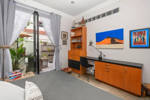 $829,000 | 701 Kettner Boulevard, Unit 21, San Diego, CA 92101