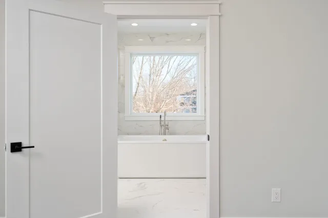 $949,000 | 1190 Frederick Road, Harrisonburg, VA 22801