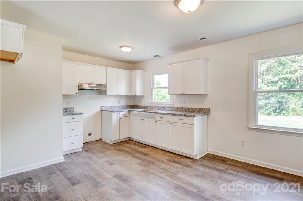 120 Hicks Road Grover, NC 28073 - Photo 6 of 22 Gallery Image 6