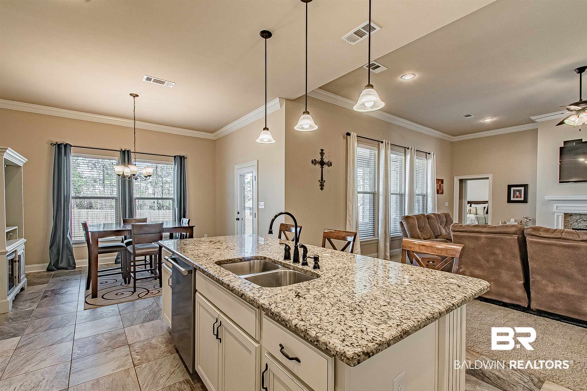 11611 Whitaker Avenue Daphne, AL 36527 - Photo 10 of 35 Kitchen View to Dining