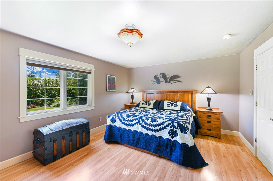 664 West Brokaw Road Camano Island, WA 98282 - Photo 16 of 38 Gallery Image 16