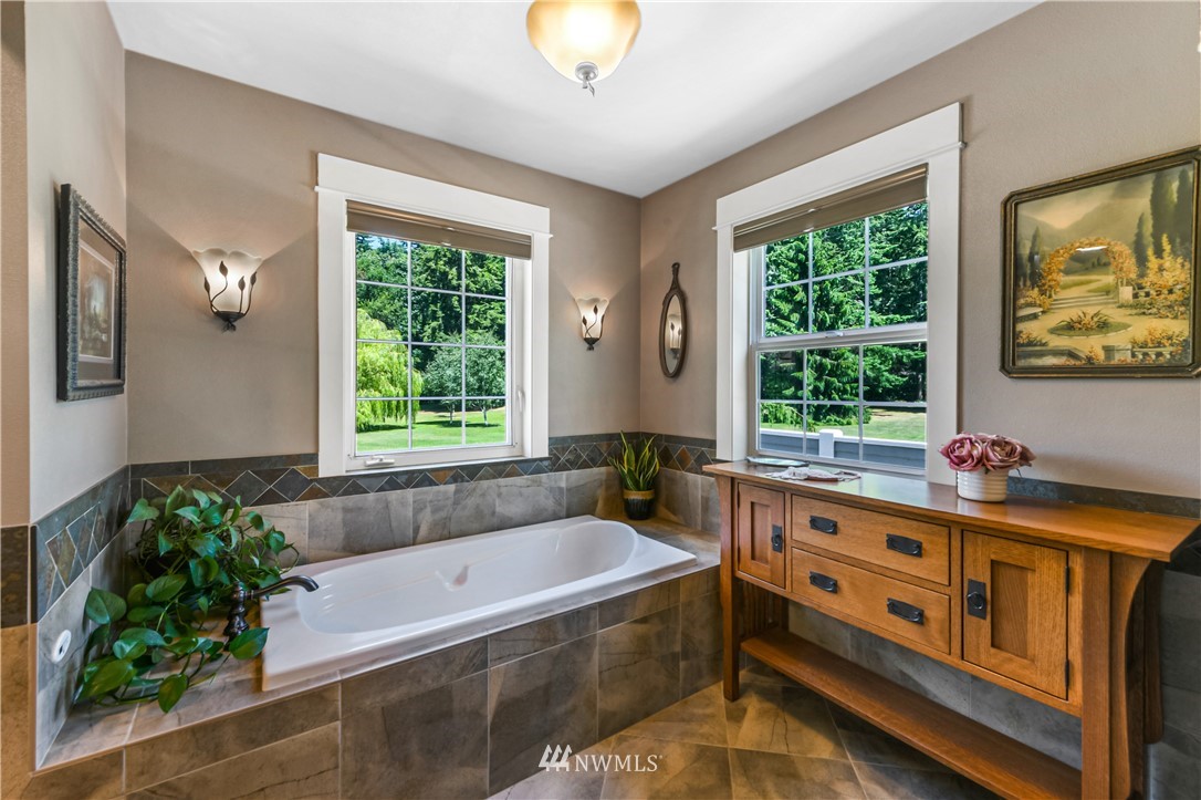 664 West Brokaw Road Camano Island, WA 98282 - Photo 18 of 38 Gallery Image 18