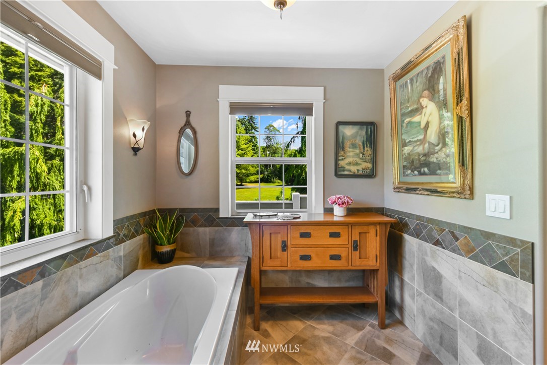 664 West Brokaw Road Camano Island, WA 98282 - Photo 19 of 38 Gallery Image 19
